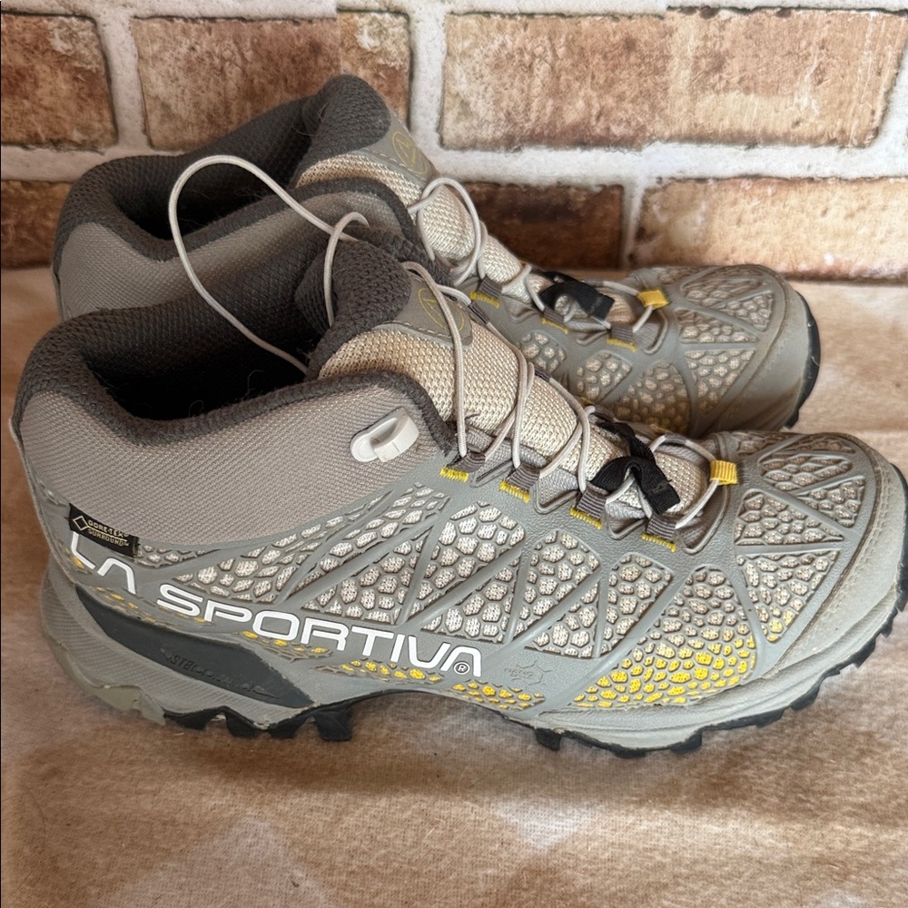 La Sportiva Gray and Yellow Accent Trail Shoes - Picture 3 of 7